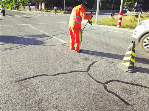 瀝青道路貼縫帶